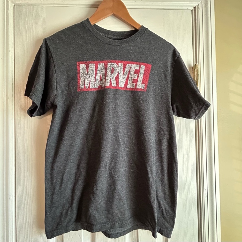 Marvel Charcoal Heather Tee size M